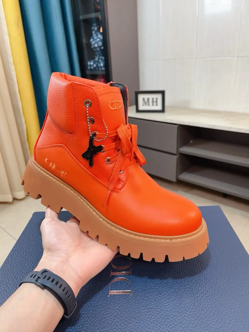 Men's shoes 💰600🌹🌹[Dior] Dior's new high-top imported cowhide ➕ cowhide lining, designed by European and American masters, perfect shape to create counter quality, solid color raw and wear-resistant outsole, original quality, unique and beautiful design, super versatile and very comfortable. High-end without losing taste, fashionable, cold-proof and warm! Absolute focus 39-44 size 38 45 customized
